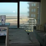 Studio Apartment \'De Strandwandeling\' With Frontal Sea View Near Ostend