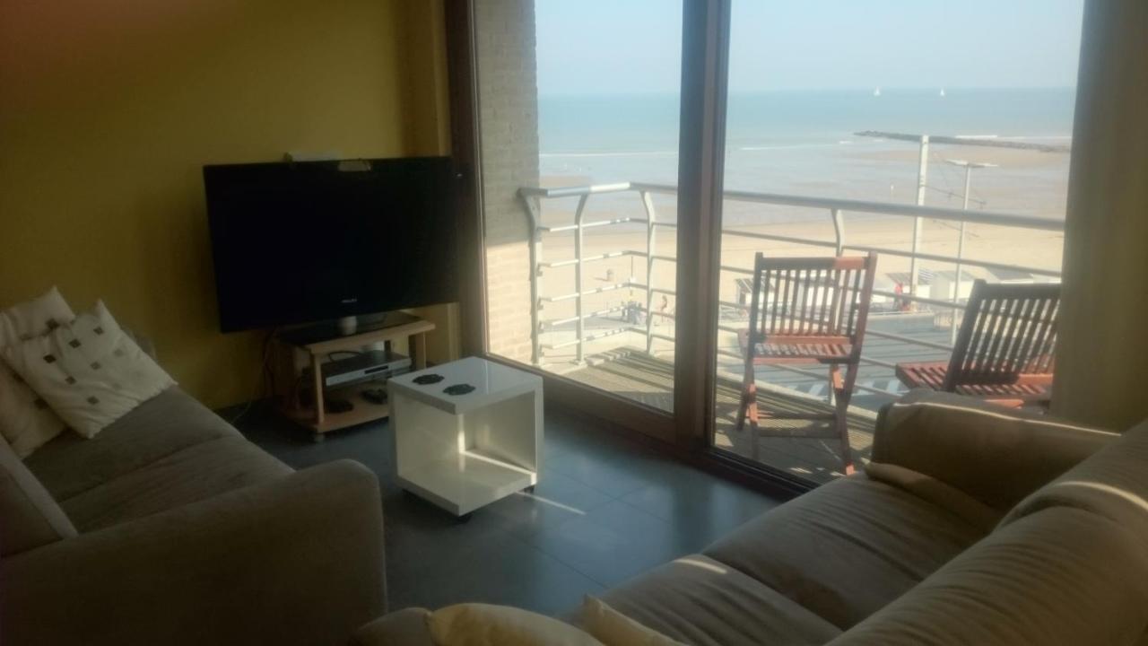 Appartement 'de Strandwandeling' With Frontal Sea View Near Ostende